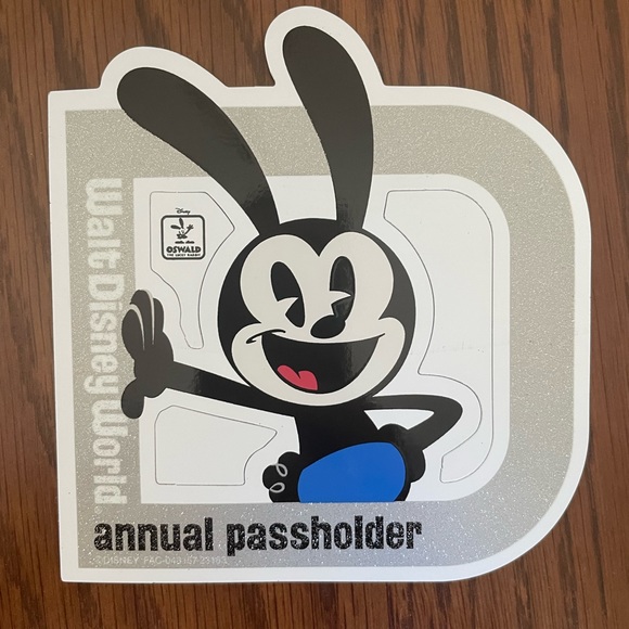 Disney100 Oswald the Lucky Rabbit Annual Passholder Magnet - Picture 2 of 3
